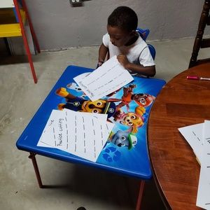 Meet your Posher, Myishia